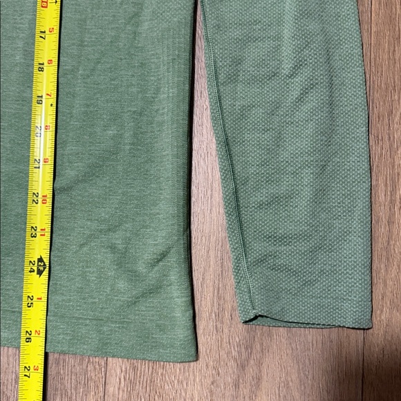 Lululemon Men’s Metal Vent Tech Long Sleeve Shirt. - Picture 2 of 6